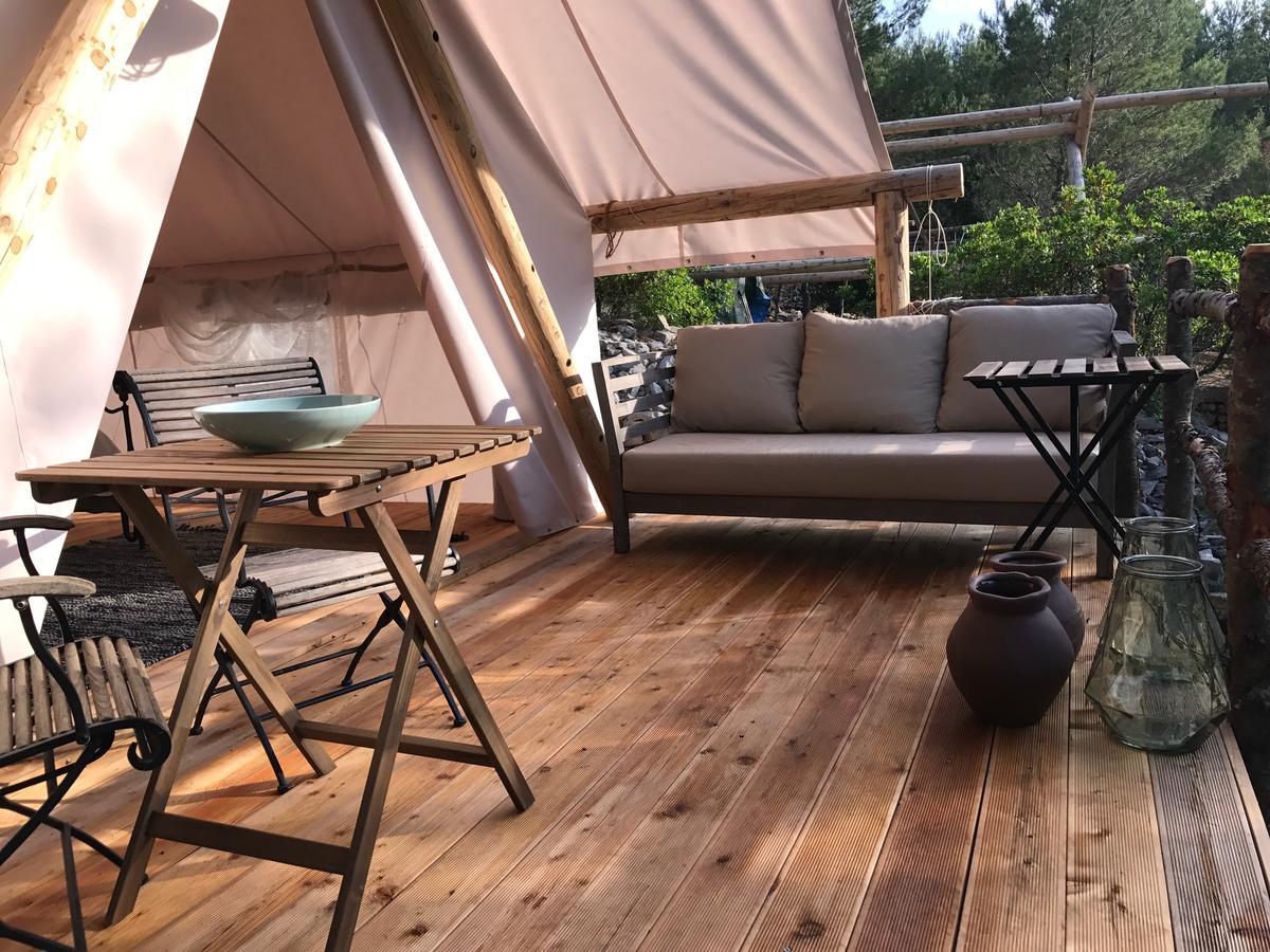 Plage Cachee - Glamping วรอสกา ภายนอก รูปภาพ