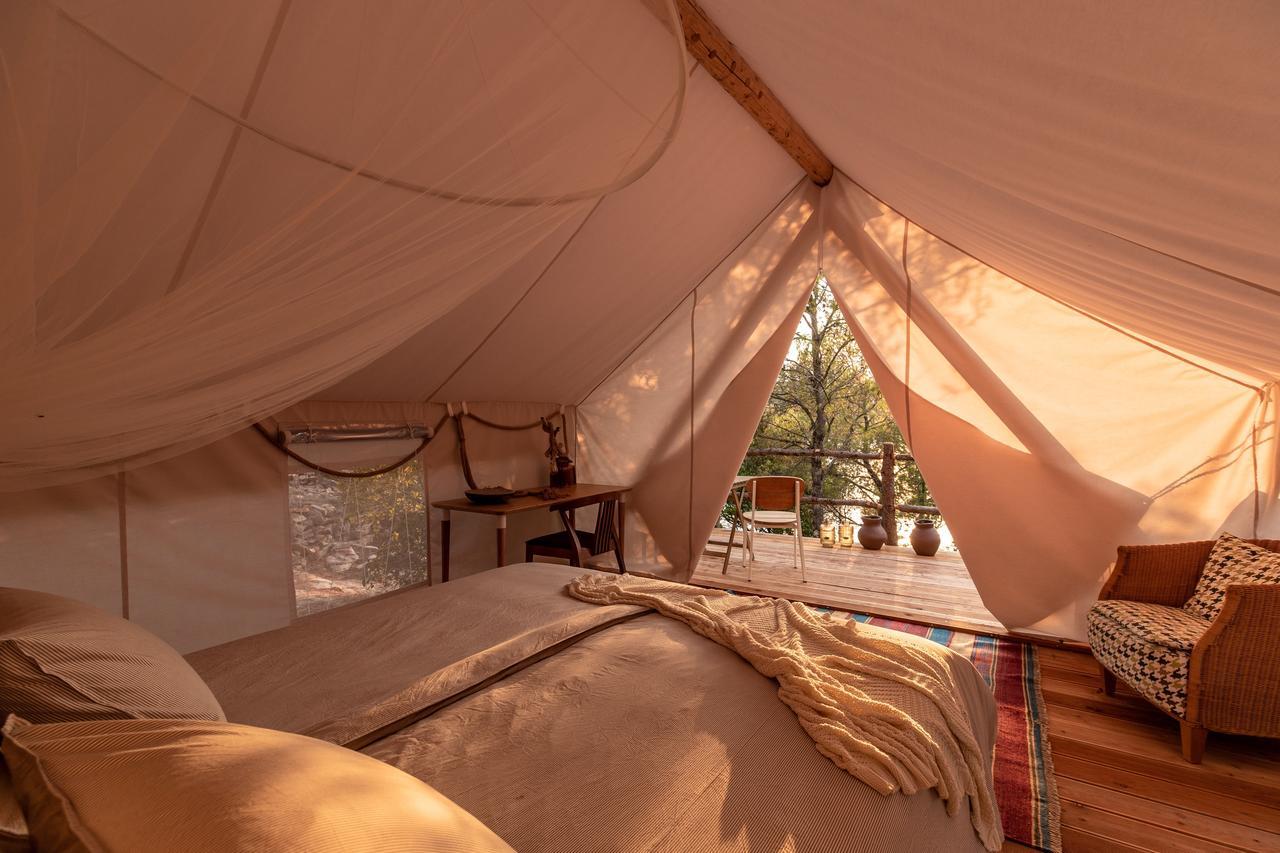 Plage Cachee - Glamping วรอสกา ภายนอก รูปภาพ