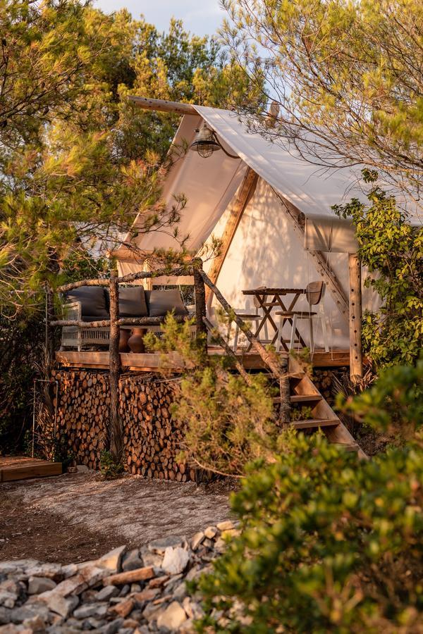 Plage Cachee - Glamping วรอสกา ภายนอก รูปภาพ