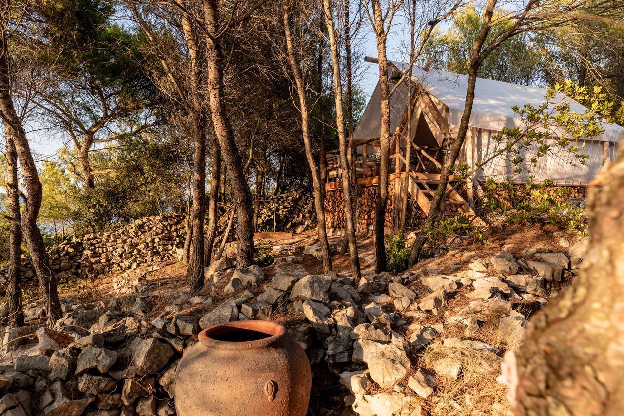 Plage Cachee - Glamping วรอสกา ภายนอก รูปภาพ