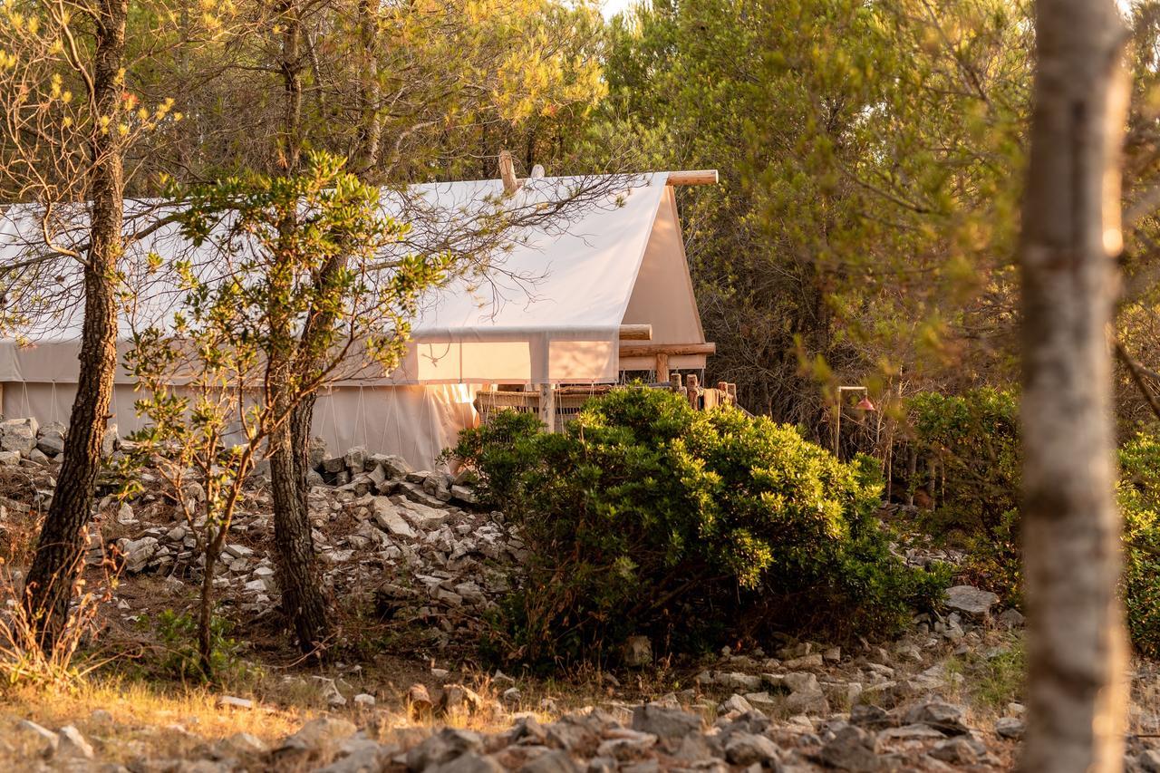 Plage Cachee - Glamping วรอสกา ภายนอก รูปภาพ